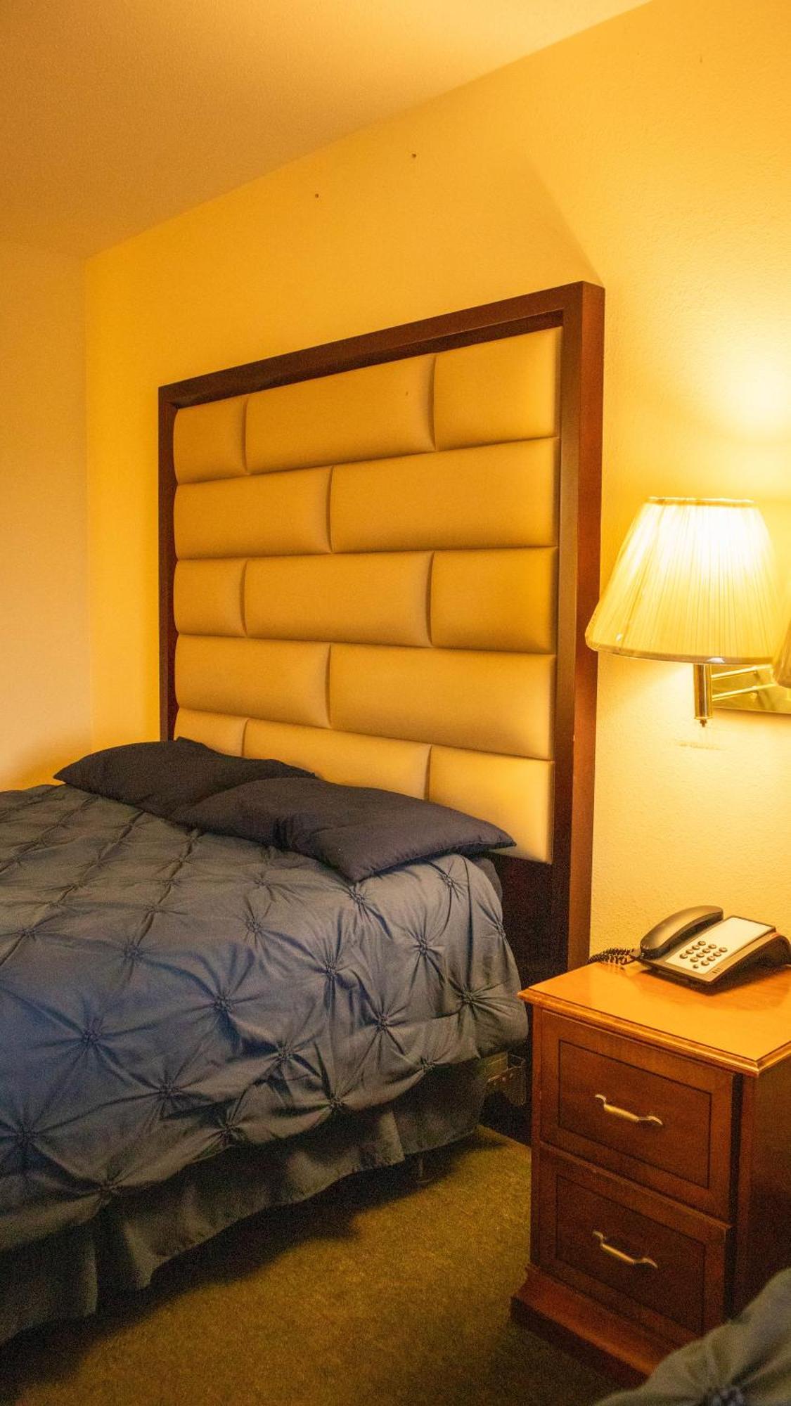Executive Inn Yanceyville エクステリア 写真